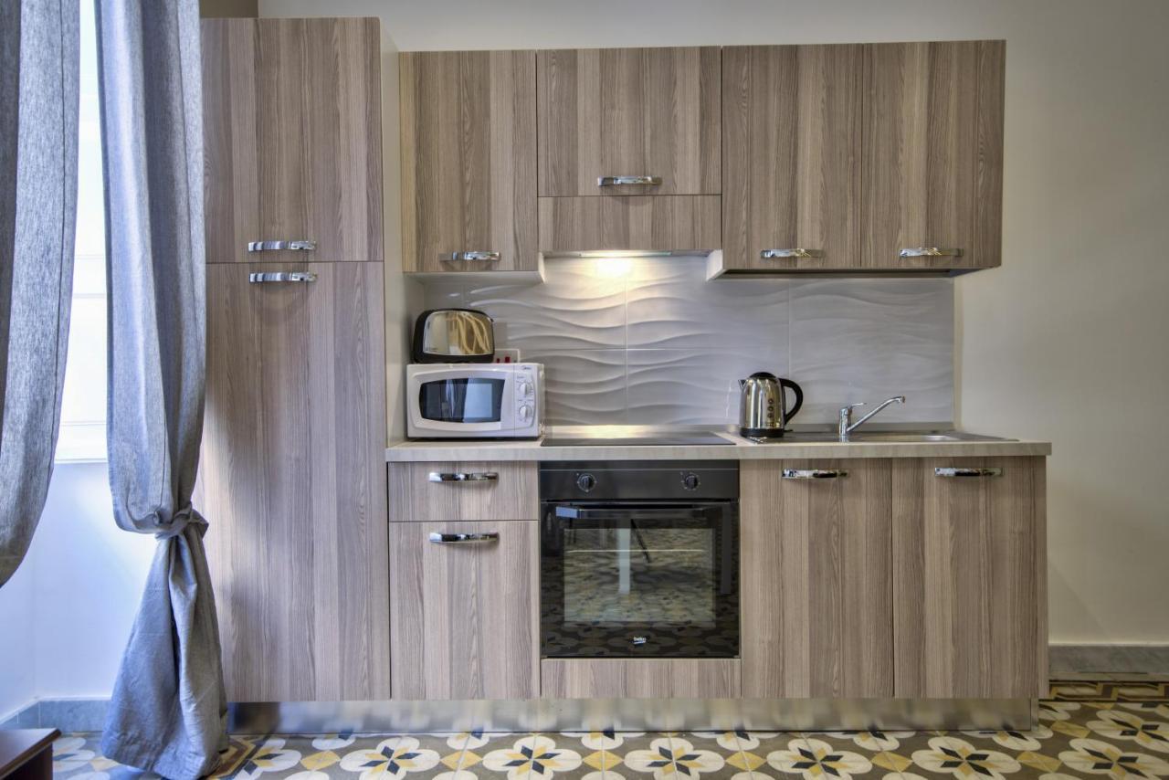 Borgo Apartments 1 & 2 Bedroom Self-Catering Units In Central Валетта Экстерьер фото