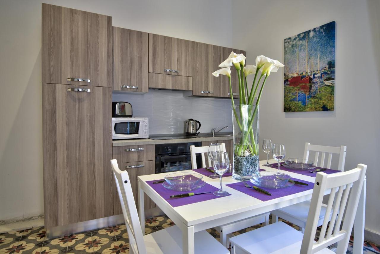 Borgo Apartments 1 & 2 Bedroom Self-Catering Units In Central Валетта Экстерьер фото