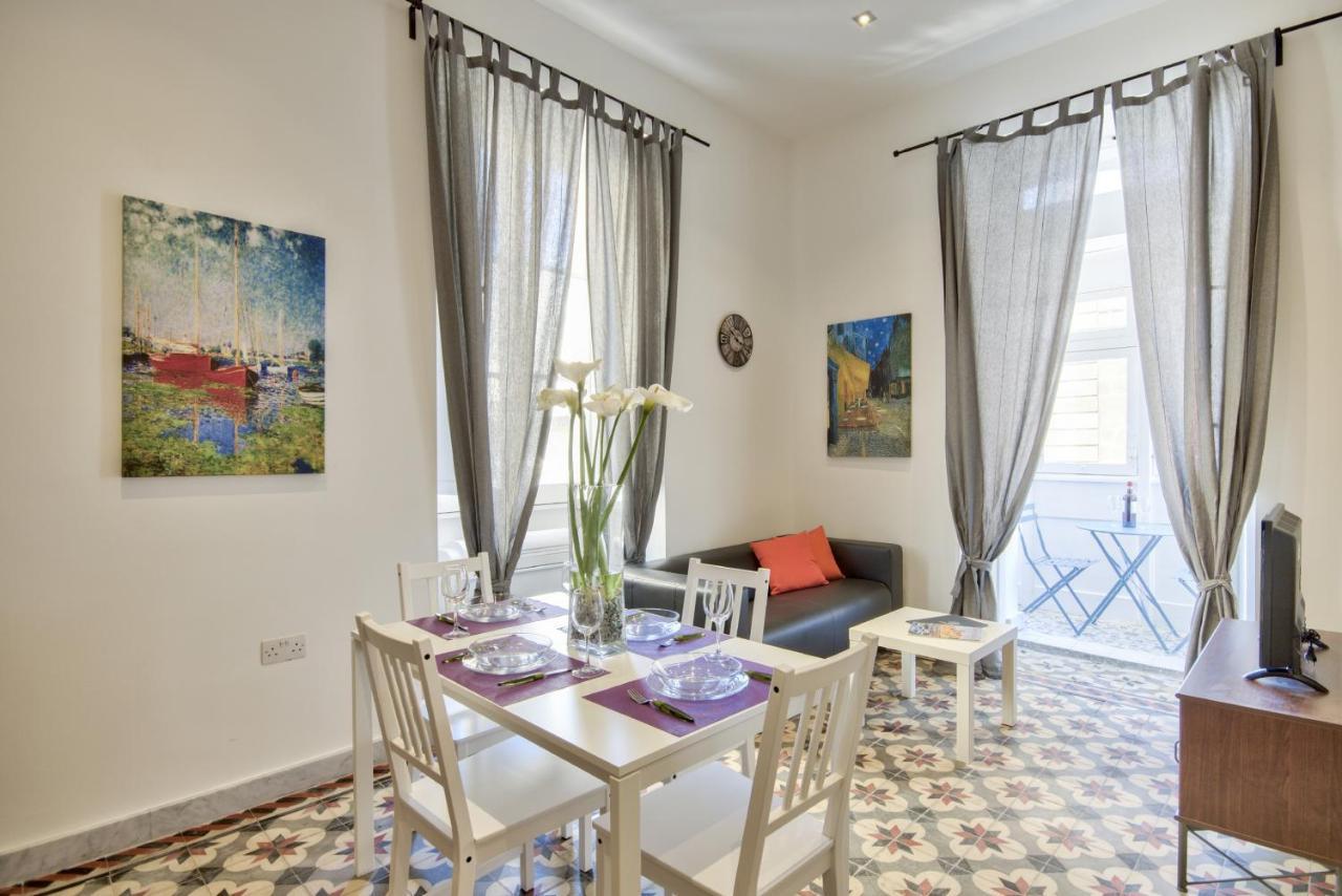 Borgo Apartments 1 & 2 Bedroom Self-Catering Units In Central Валетта Экстерьер фото