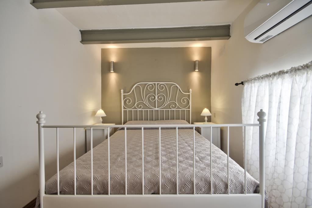 Borgo Apartments 1 & 2 Bedroom Self-Catering Units In Central Валетта Экстерьер фото